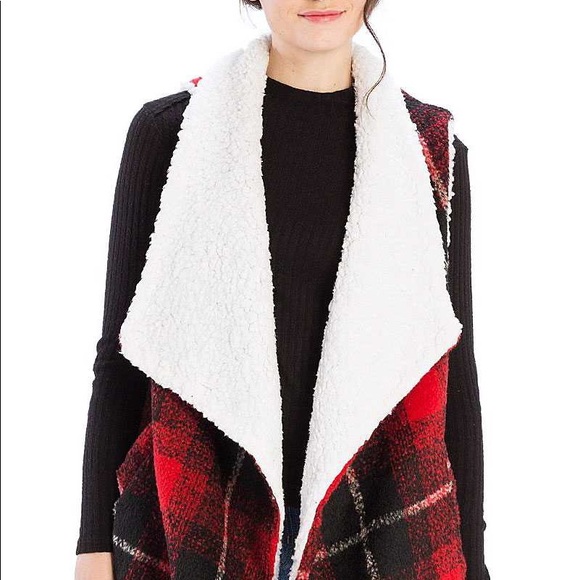 REAGAN Sherpa Plaid Open-Front Vest - Picture 5 of 6